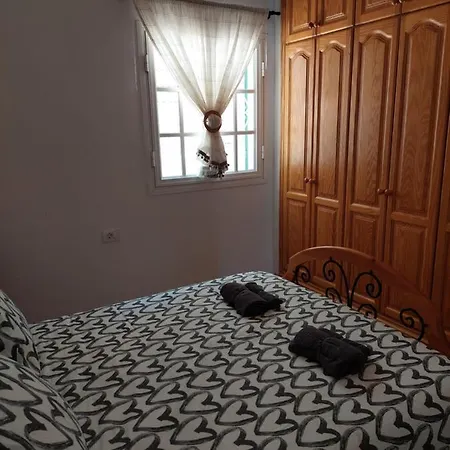Beautiful With Heated Private Pool, Cristianos