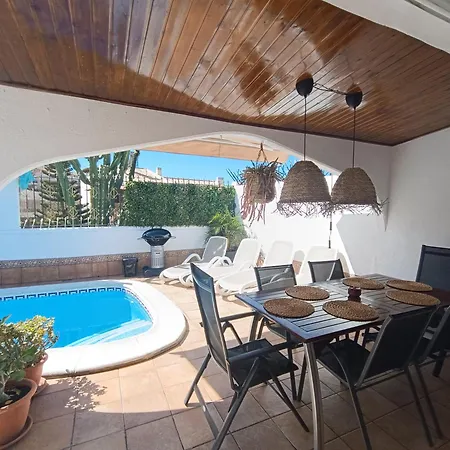 Beautiful With Heated Private Pool, Cristianos 度假居 *